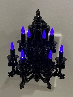 EUC Bath & Body Works Black Chandelier Wall Night Light with Purple LED Flames